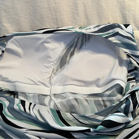 Beyond Control Wild Life One-Shoulder Swimsuit - Picture 8 of 11